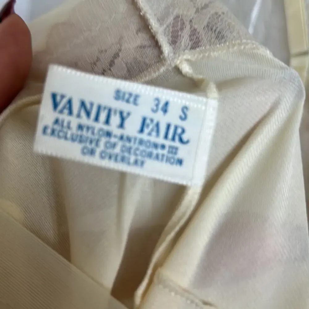 NWT Vintage Vanity Fair Slip Gown Neutral Cream Lightweight Small